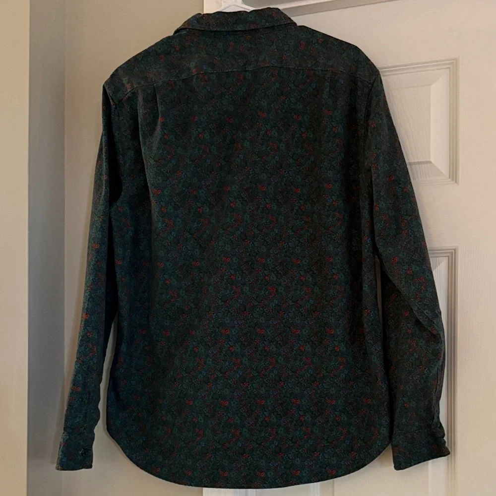 J.‎ Crew Men's Dark Floral Button Down Shirt